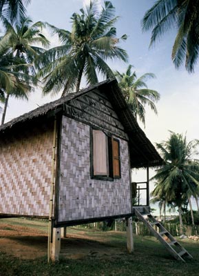 Photo of beach hut in Ko Phangan, Thailand by Ron Veto